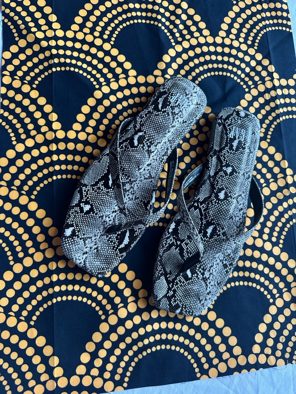 Vegan Leather Snakeskin Print Flip Flop
